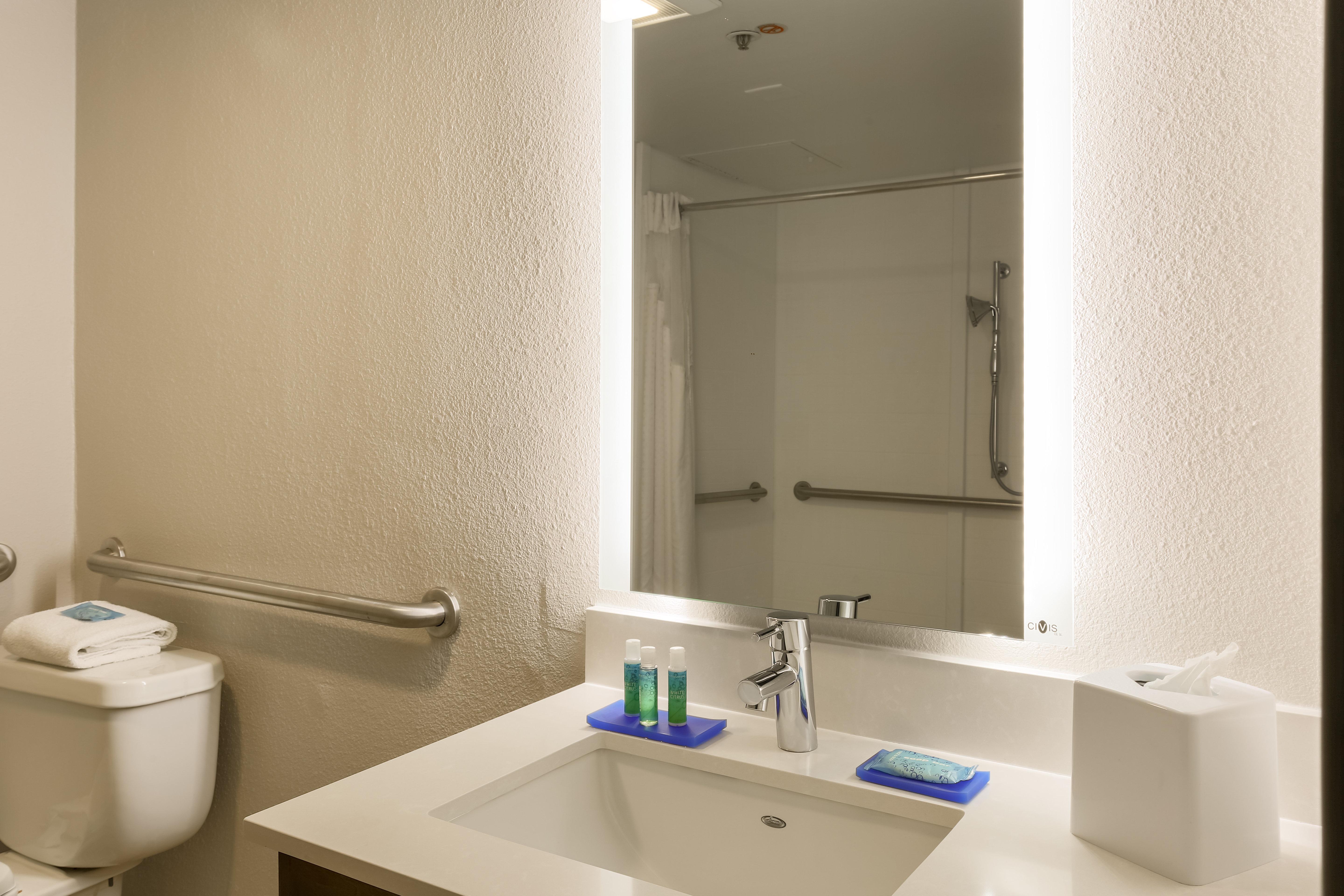 Express Milwaukee - West Medical Center By Ihg Wauwatosa
