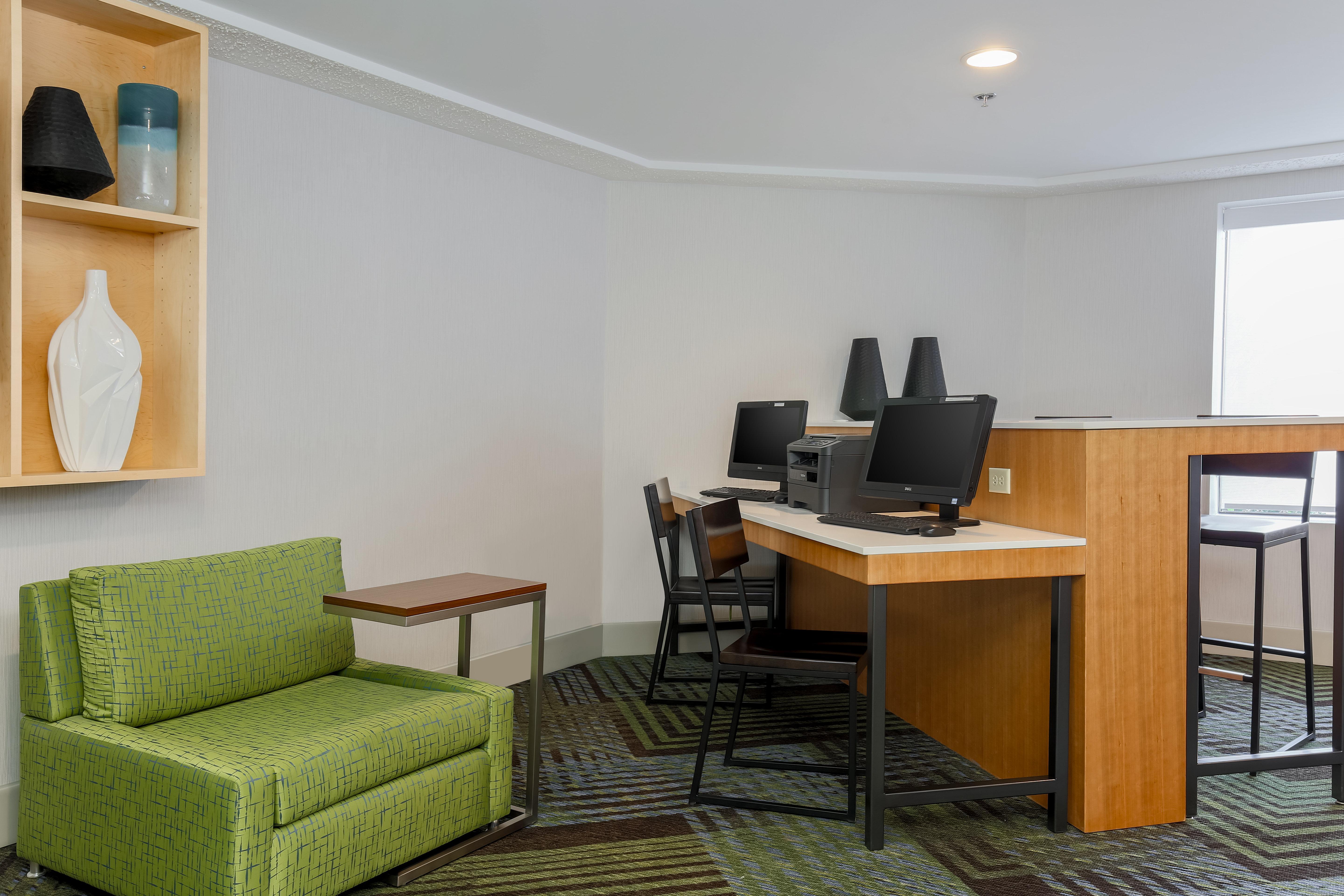 Express Milwaukee - West Medical Center By Ihg Hotel 2*