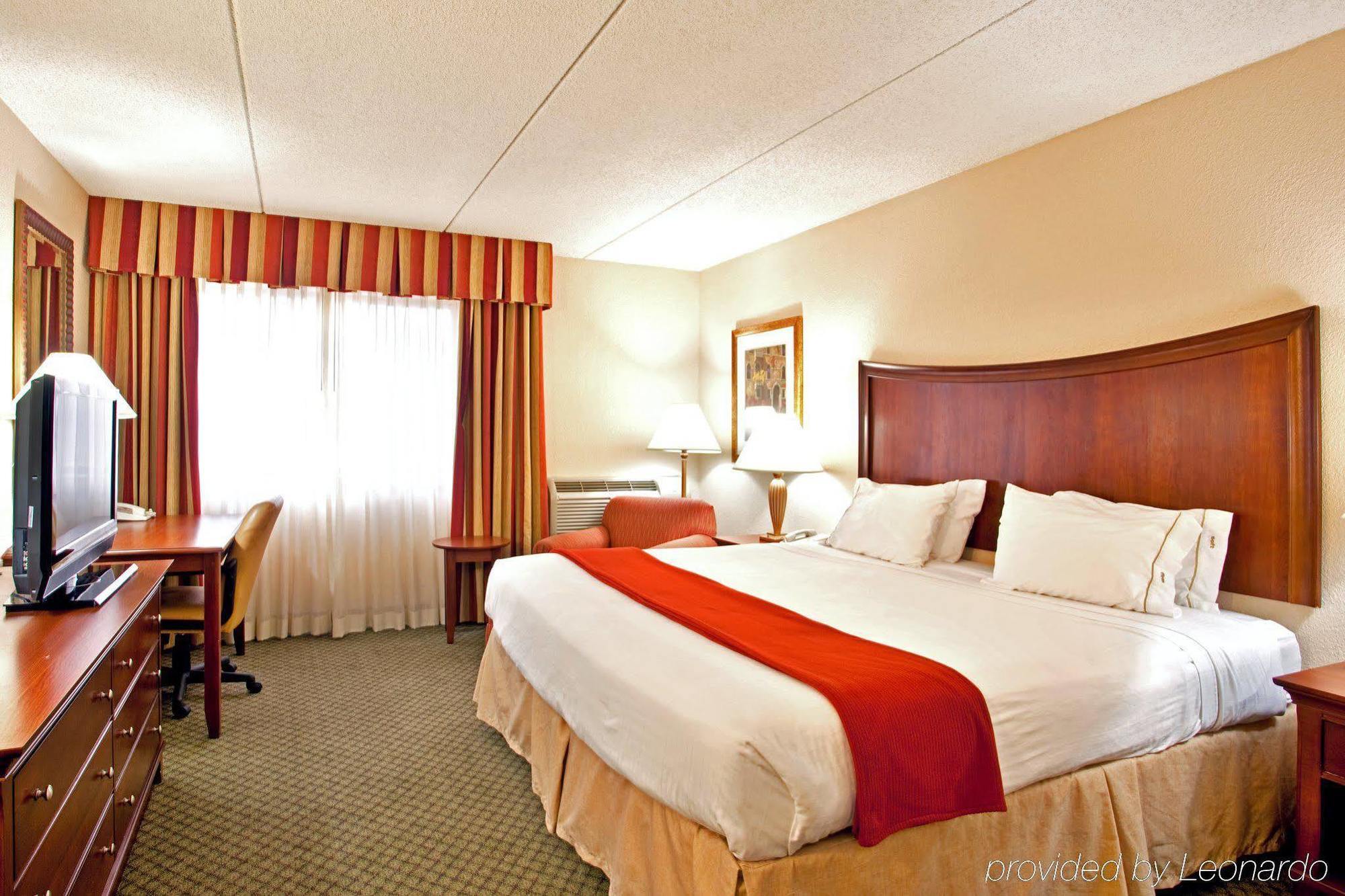 Hotel Express Milwaukee - West Medical Center By Ihg 2*