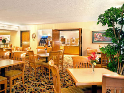 Express Milwaukee - West Medical Center By Ihg